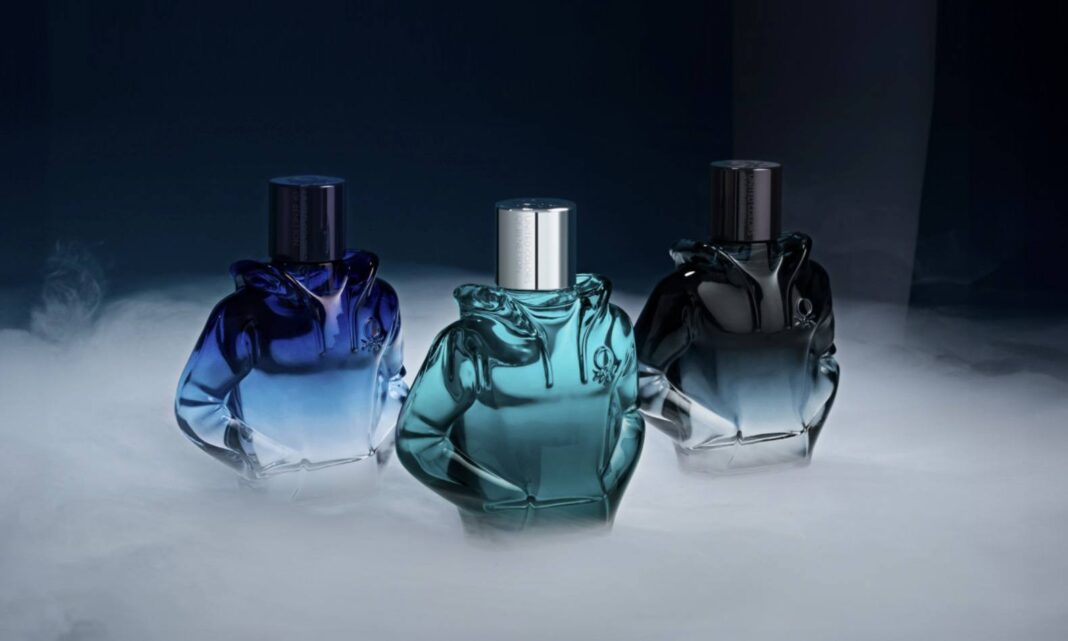 Benetton está distribuindo amostras do Perfume We Are TRIBE Intense