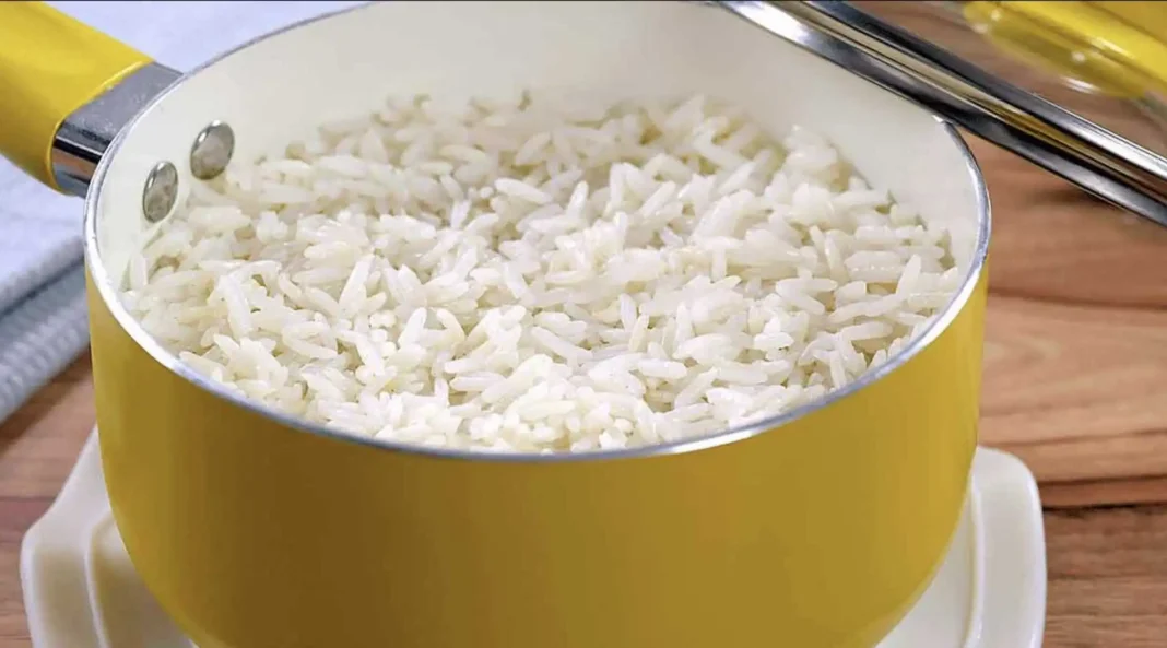 Solução prática da SAZÓN reaproveita arroz pronto e ajuda a economizar na cozinha
