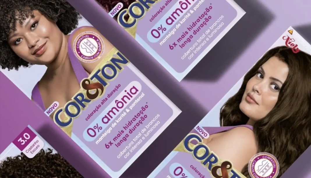 Quatro caixas de tintura de cabelo Cor & Ston com modelos apresentando diferentes tons de cabelo.