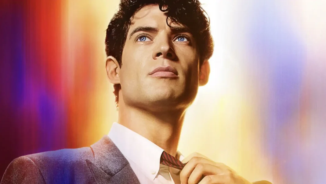 Close-up de David Corenswet como Superman com olhos azuis