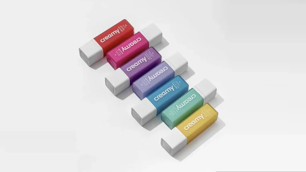 Quatro embalagens retangulares de produtos de skincare da marca Creamy.