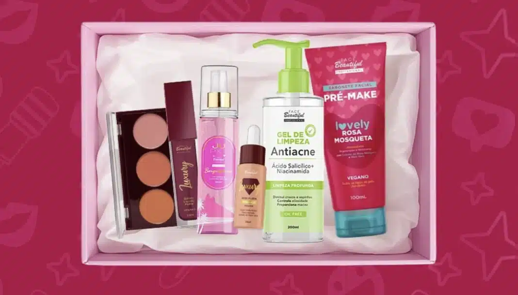 Kit de cosméticos da marca brasileira Face Beautiful, contendo produtos como um trio de blush e contorno, spray fixador, sérum facial, gel de limpeza antiacne com ácido salicílico e niacinamida, e sabonete facial vegano Lovely Rosa Mosqueta.