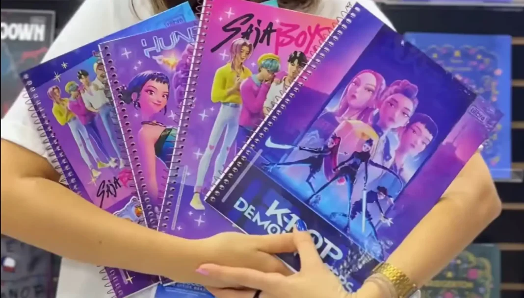 Cadernos Tilibra com temática de K-Pop