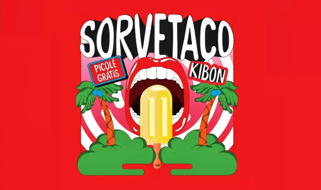 Um banner vermelho vibrante para a campanha Sorvetaco da Kibon, mostrando uma boca gigante e vermelha com dentes brancos e lábios carnudos devorando um picolé amarelo.