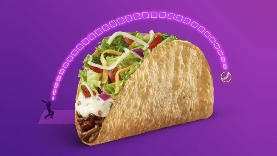 Taco Bell Dia do Taco banner: Taco com projeção de trajetória de bola de críquete neon sobre fundo roxo.